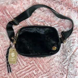 Simply Southern Black Velvet Belt Bag NWT